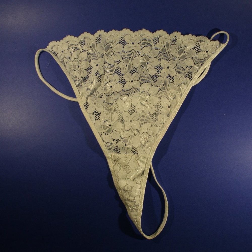 White Wedding Lacy Thong Plus Size 2X NWOT